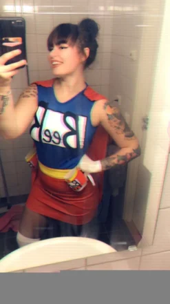 Beerwoman Kostume