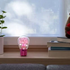 Bordlampe i glødepæreform Love is in the air