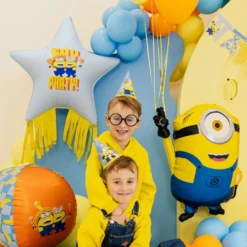 Folieballon Minions Stjerne med Tassles