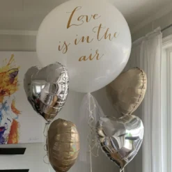 Gigantisk Ballon Love Is In The Air Guld