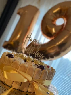 Kagedekoration i Træ Happy Birthday