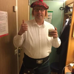 Kilt-hue med Hår