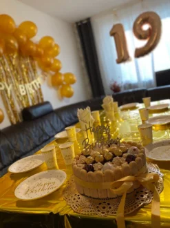 Paptallerkener Happy Birthday Guld/Hvid