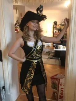 Piratkaptajn Damekostume Deluxe