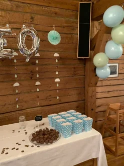 Popcornbægre Lyseblå Prikker