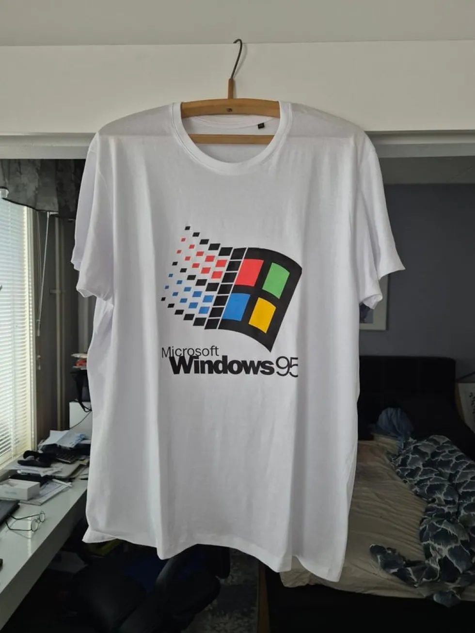 Windows 95 T-shirt