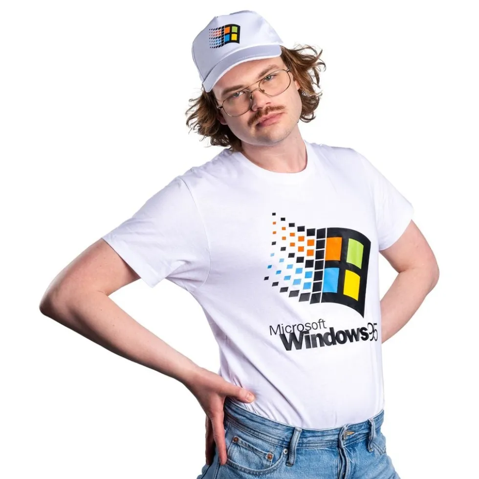 Windows 95 T-shirt